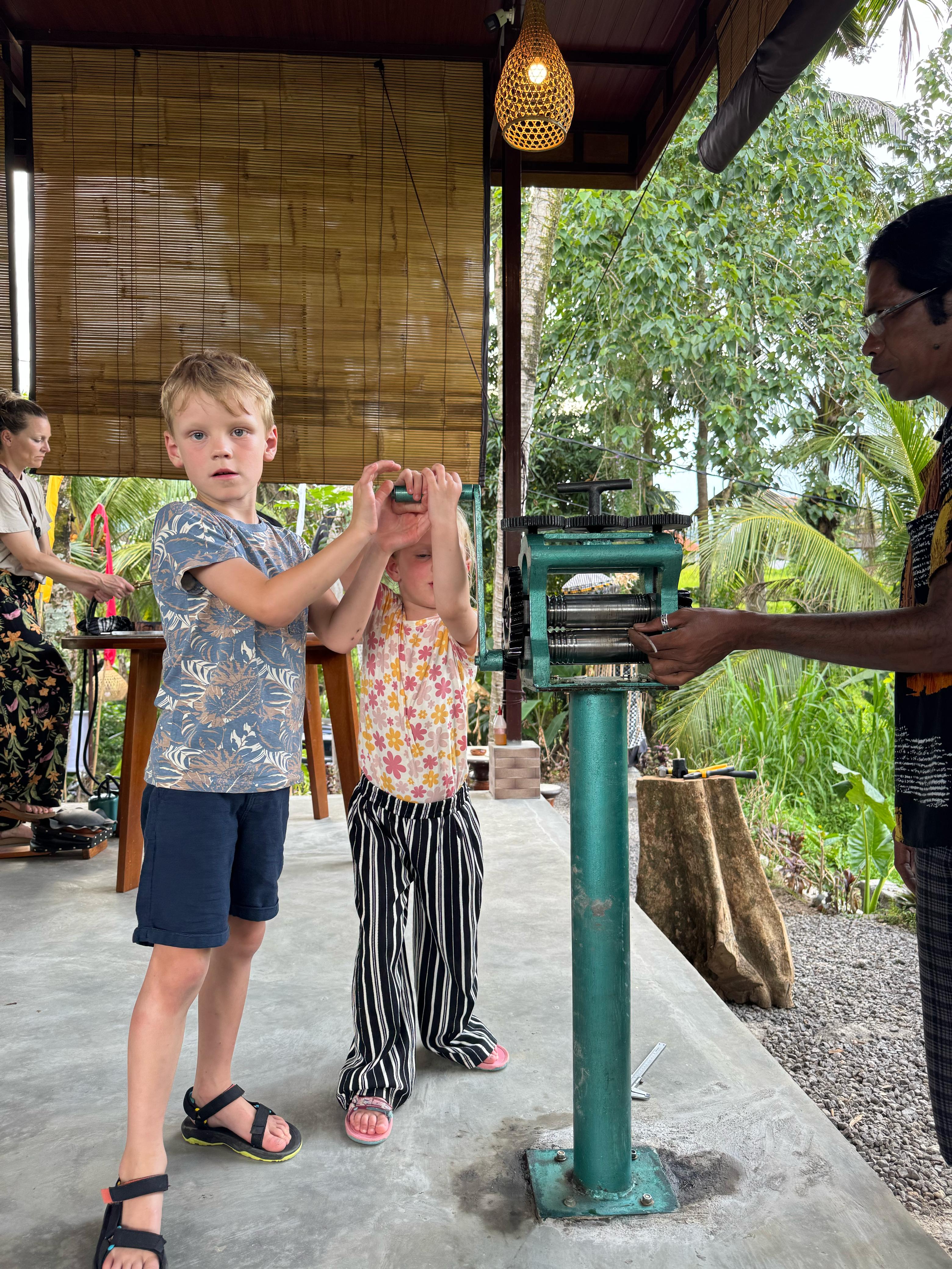 Description of image 1